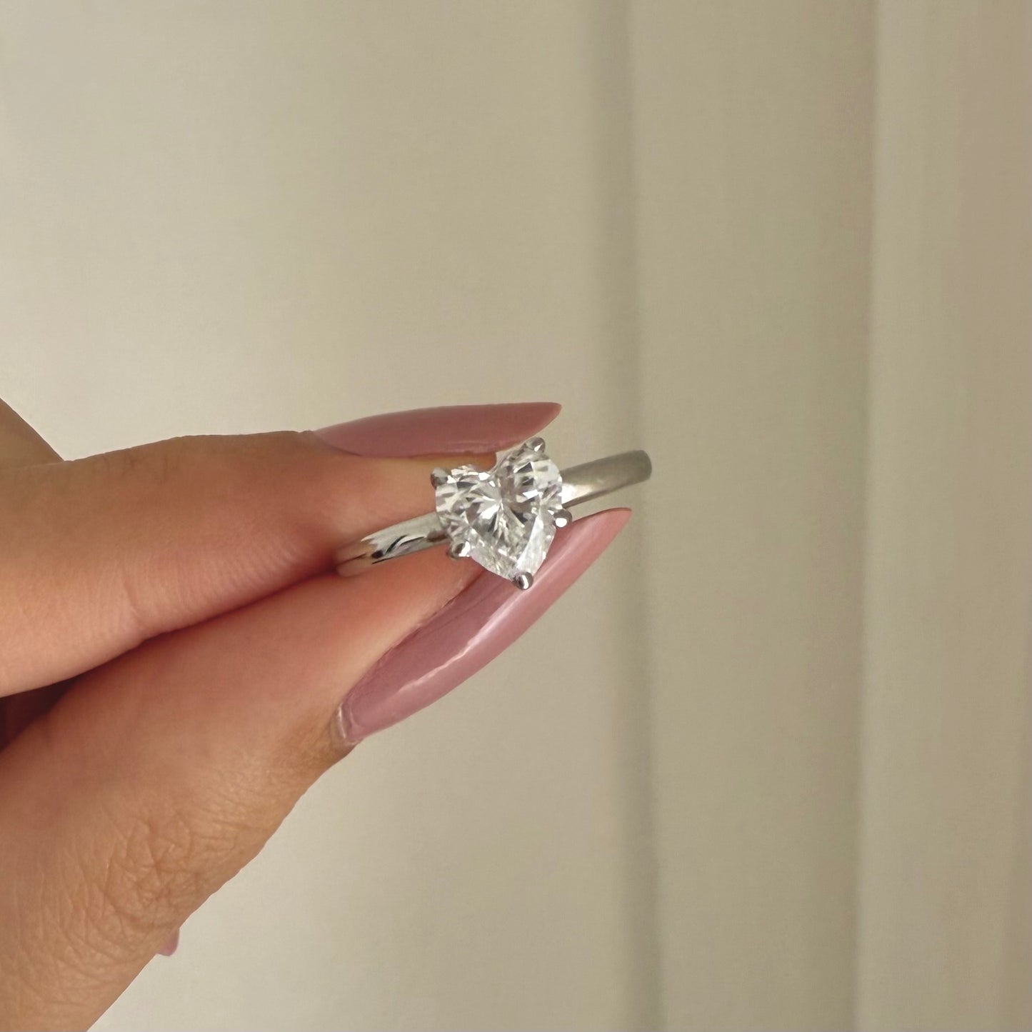Amoura ring