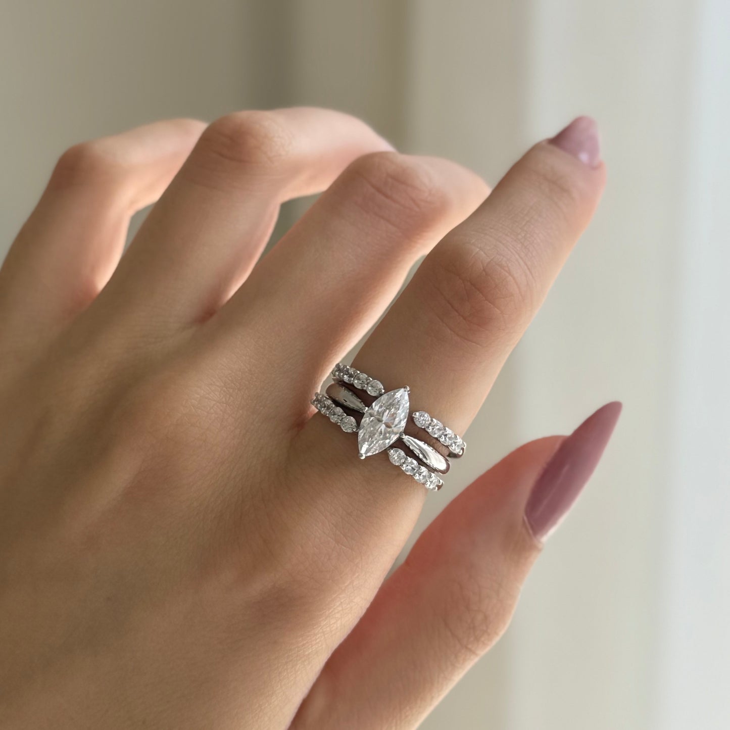 Era open ring