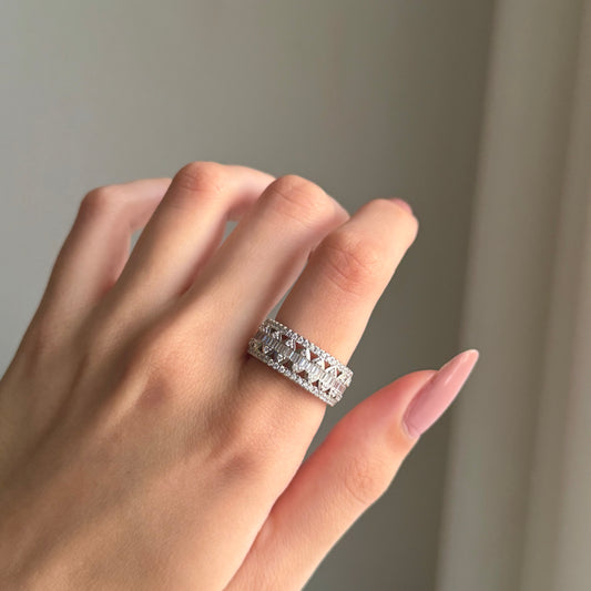 Zyra ring
