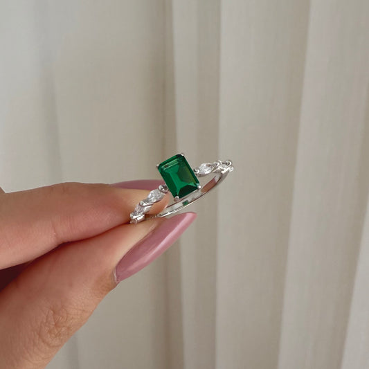 Elara ring