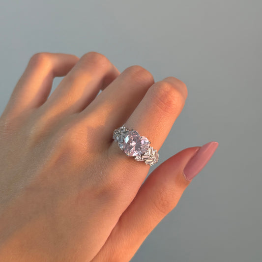 Bella heart ring