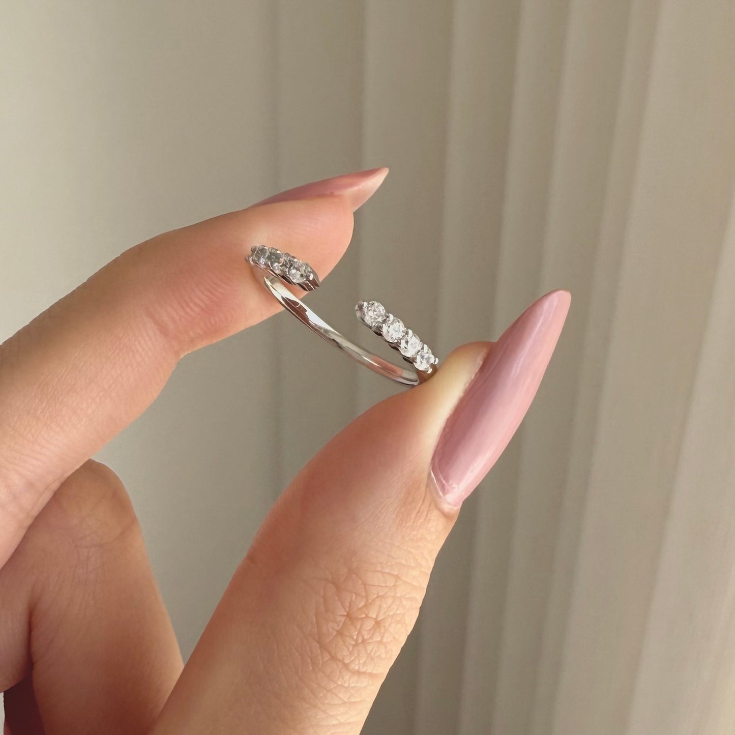 Era open ring