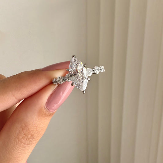 Luna ring